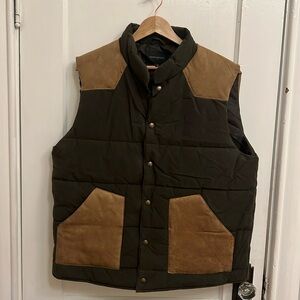 Banana Republic men’s vest